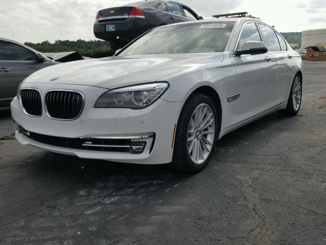 WBAYB6C57DD223588 - 2013 BMW 750I XDRIV WHITE photo 2