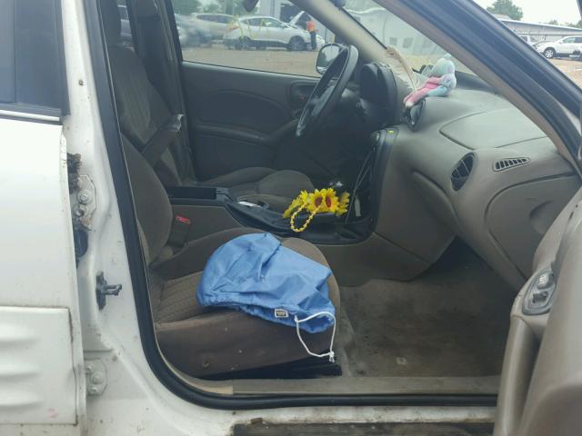 1G2NF52T11M537922 - 2001 PONTIAC GRAND AM S WHITE photo 5