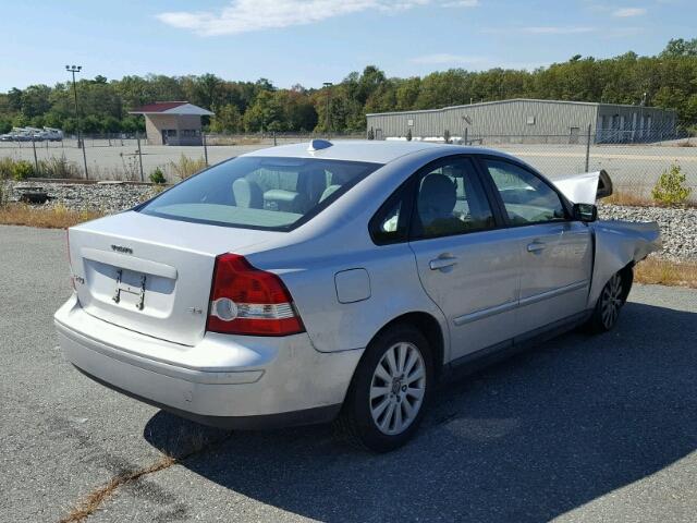 YV1MS382652108051 - 2005 VOLVO S40 2.4I SILVER photo 4