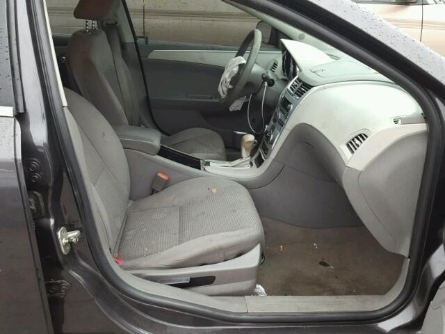 1G1ZA5EU9BF198065 - 2011 CHEVROLET MALIBU LS 灰色 照片 5