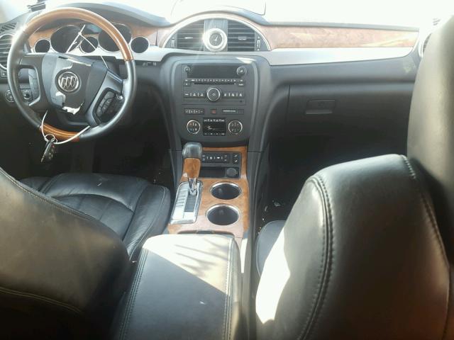 5GAKRBED2BJ206456 - 2011 BUICK ENCLAVE RED photo 9