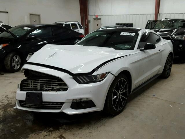 1FA6P8TH7F5350300 - 2015 FORD MUSTANG WHITE photo 2