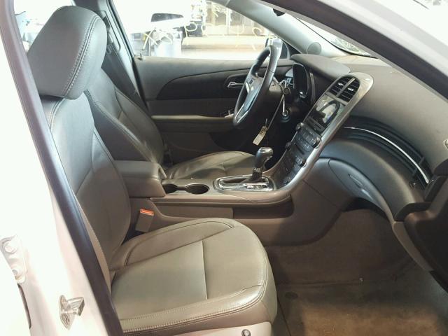 1G11B5SA5DF175616 - 2013 CHEVROLET MALIBU LS თეთრი ფოტო 5