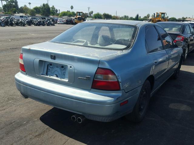 1HGCE6646SA012227 - 1995 HONDA ACCORD BLUE photo 4