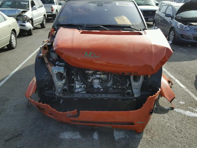 SALCP2BG3HH675524 - 2017 LAND ROVER DISCOVERY ORANGE photo 9