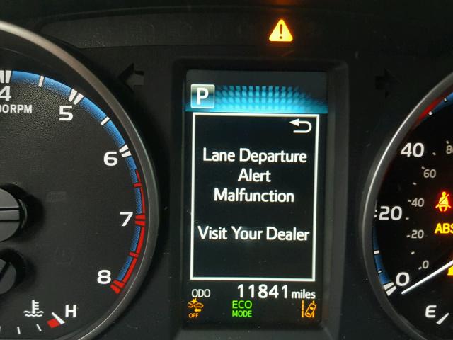 2T3BFREVXHW544898 - 2017 TOYOTA RAV4 银色 照片 8