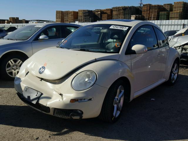 3VWSR31C76M413643 - 2006 VOLKSWAGEN NEW BEETLE CREAM photo 2