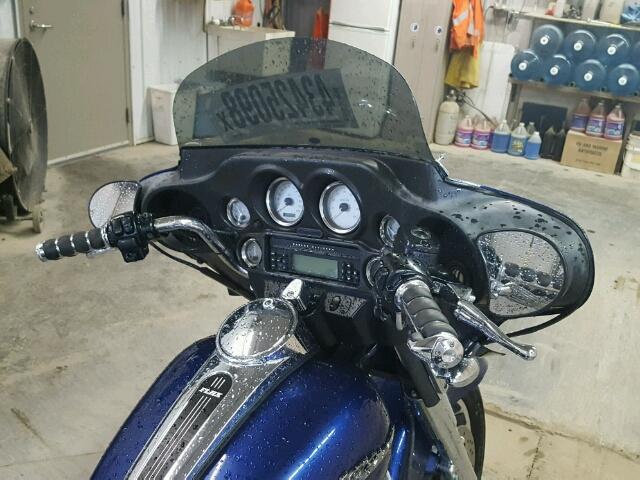 1HD1KBW176Y680515 - 2006 HARLEY-DAVIDSON FLHXI BLUE photo 5