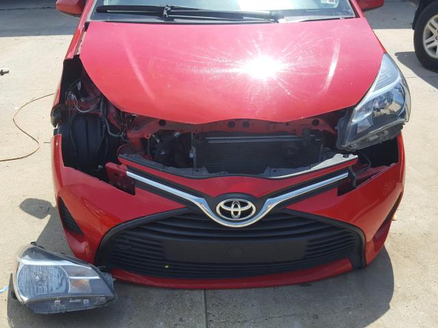 VNKKTUD32GA062619 - 2016 TOYOTA YARIS L RED photo 9