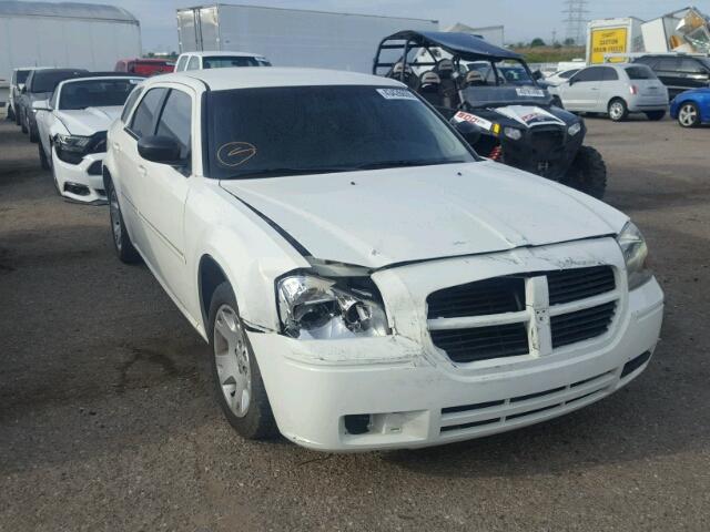 2D4FV47T67H695287 - 2007 DODGE MAGNUM SE WHITE photo 1