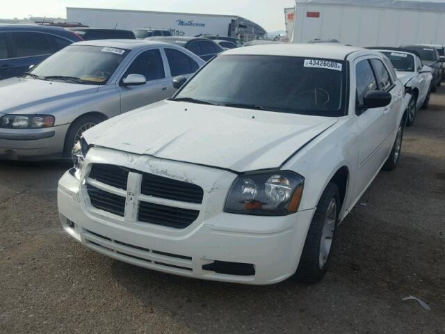 2D4FV47T67H695287 - 2007 DODGE MAGNUM SE WHITE photo 2