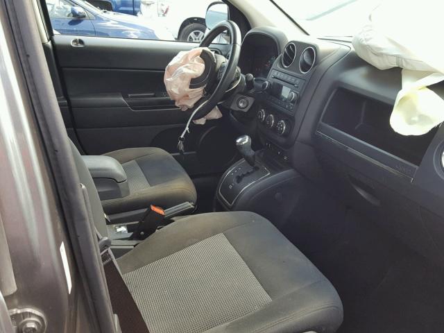 1J4NF1FB1BD263977 - 2011 JEEP COMPASS SP 白色 照片 5