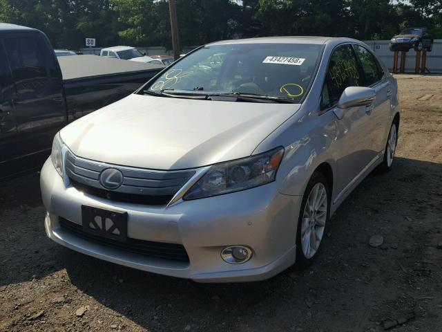 JTHBB1BA7A2028977 - 2010 LEXUS HS 250H SILVER photo 2