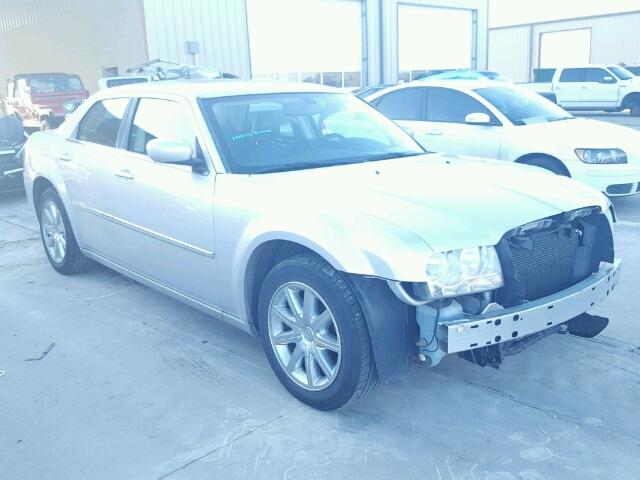 2C3LA53V99H514621 - 2009 CHRYSLER 300 SILVER photo 1