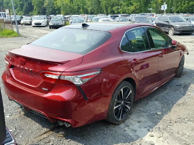 4T1BZ1HK2JU500760 - 2018 TOYOTA CAMRY XSE RED photo 4