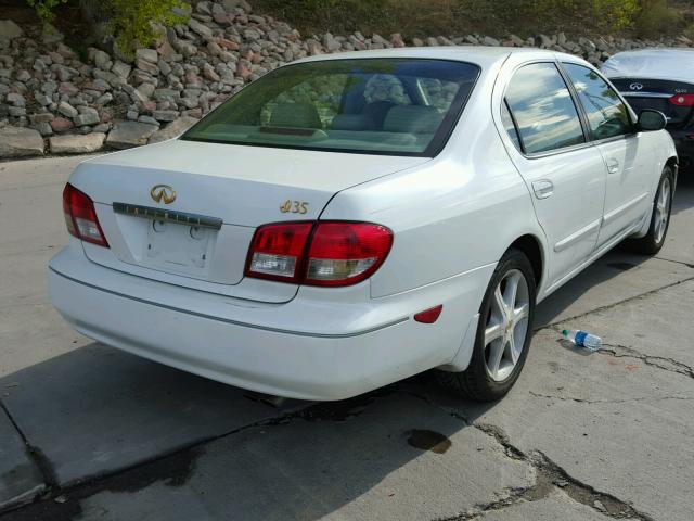 JNKDA31AX2T017153 - 2002 INFINITI I35 WHITE photo 4