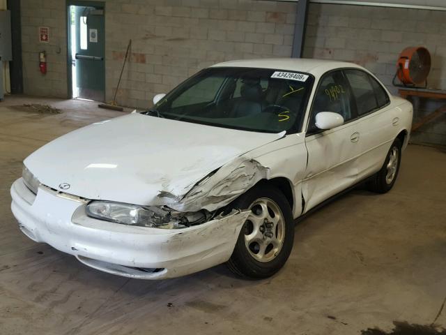 1G3WS52KXWF358857 - 1998 OLDSMOBILE INTRIGUE G WHITE photo 2