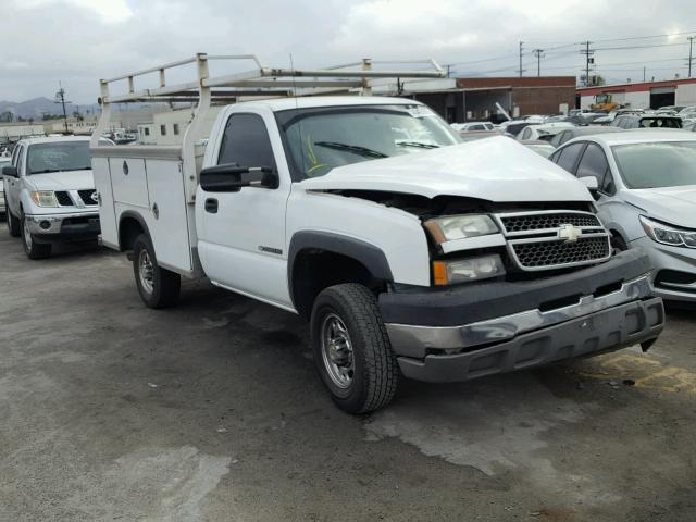 1GBHC24U65E115591 - 2005 CHEVROLET SILVERADO WHITE photo 1