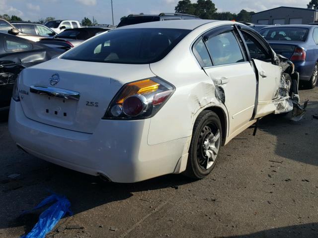 1N4AL2AP8CC256480 - 2012 NISSAN ALTIMA BAS WHITE photo 4