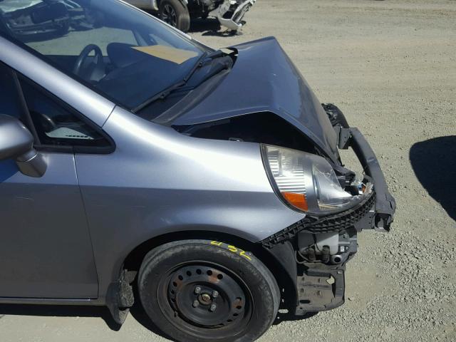 JHMGD38468S034356 - 2008 HONDA FIT SILVER photo 9