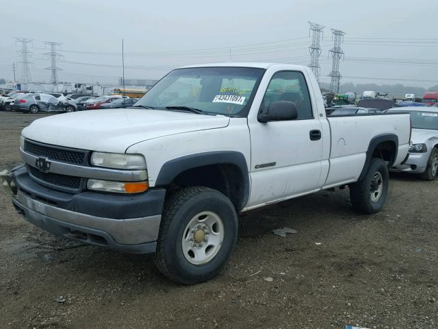 1GCHK24U91Z280374 - 2001 CHEVROLET SILVERADO WHITE photo 2