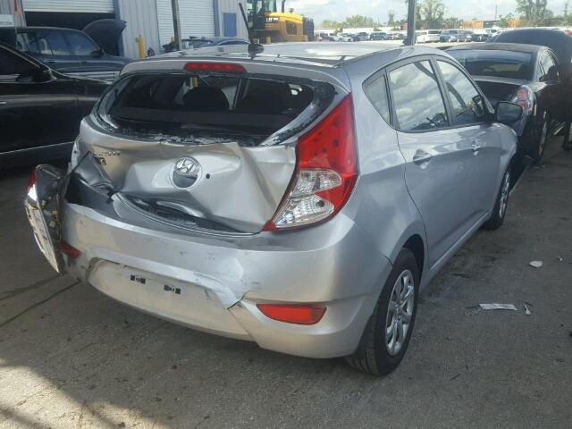 KMHCT5AE9DU093624 - 2013 HYUNDAI ACCENT GLS SILVER photo 4