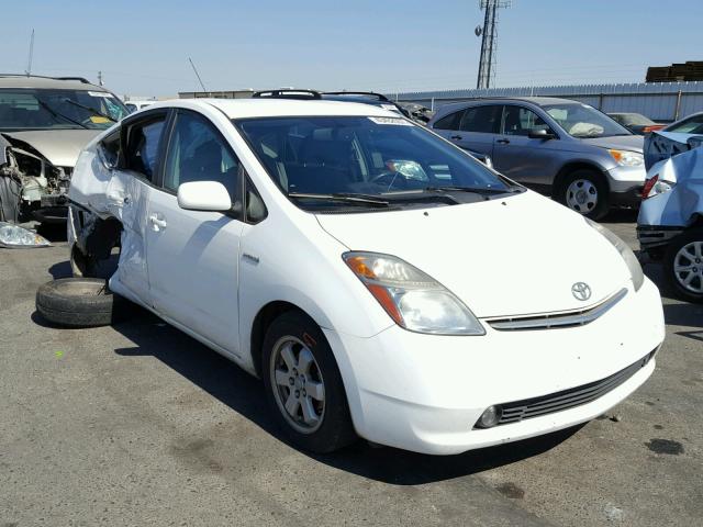 JTDKB20UX87727408 - 2008 TOYOTA PRIUS WHITE photo 1