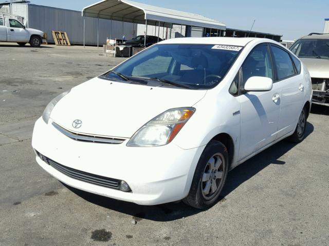 JTDKB20UX87727408 - 2008 TOYOTA PRIUS WHITE photo 2