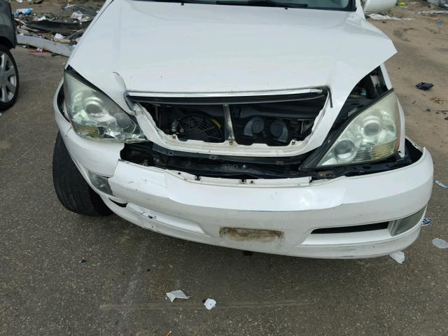 JTJBT20X540045477 - 2004 LEXUS GX WHITE photo 7