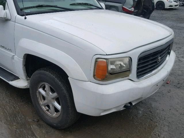 1GYEK13R9YR159553 - 2000 CADILLAC ESCALADE WHITE photo 9