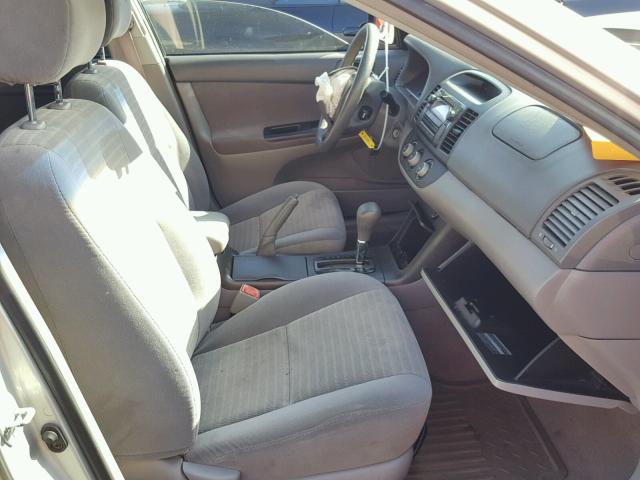 4T1BE32K36U126702 - 2006 TOYOTA CAMRY LE ვერცხლისფერი ფოტო 5
