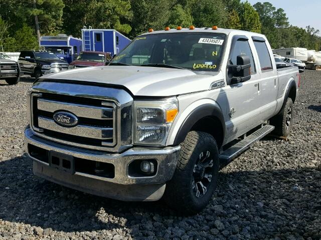 1FT7W2BT7BEC00430 - 2011 FORD F250 SILVER photo 2