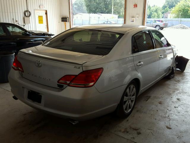 4T1BK36B05U020502 - 2005 TOYOTA AVALON XL SILVER photo 4