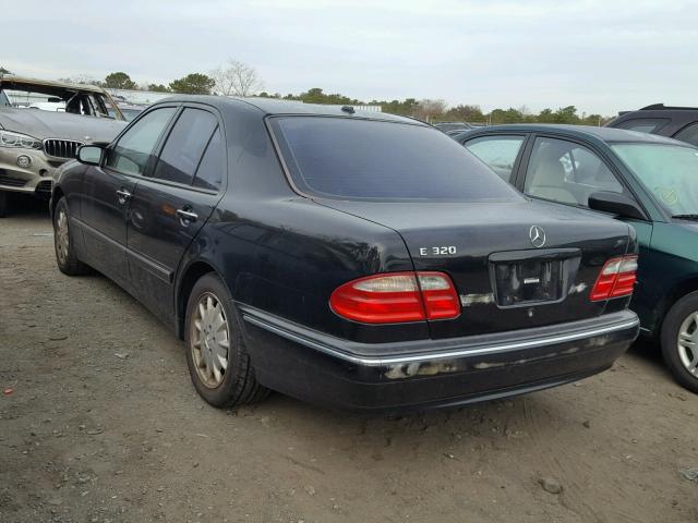 WDBJF65J7YB120741 - 2000 MERCEDES-BENZ E 320 BLACK photo 3