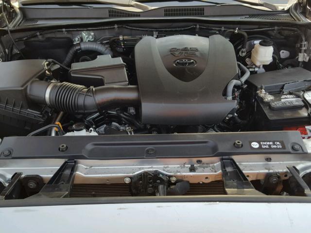 5TFAZ5CN3HX032314 - 2017 TOYOTA TACOMA DOU SILVER photo 7
