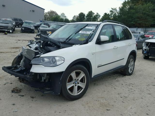 5UXZV4C54D0B24058 - 2013 BMW X5 WHITE photo 2