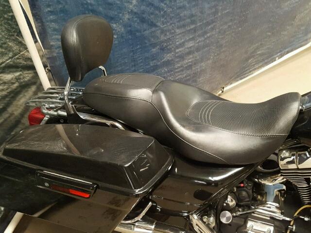 1HD1KAV186Y622604 - 2006 HARLEY-DAVIDSON FLHX BLACK photo 6