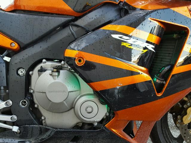 JH2PC37034M106400 - 2004 HONDA CBR600RR ORANGE photo 7