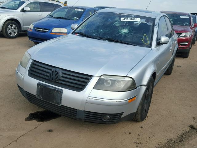 WVWRH63B42P184157 - 2002 VOLKSWAGEN PASSAT GLX GRAY photo 2