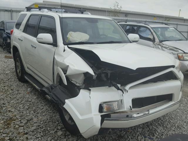 JTEBU5JR5C5104624 - 2012 TOYOTA 4RUNNER SR WHITE photo 1