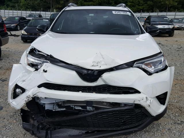 JTMNFREV5GJ069722 - 2016 TOYOTA RAV4 SE WHITE photo 9