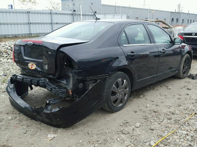 3FAHP0HAXAR425857 - 2010 FORD FUSION SE BLACK photo 4