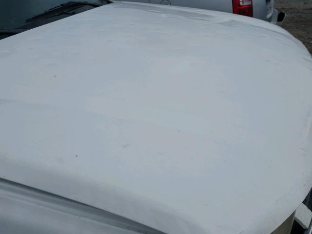 3GNEK12Z16G116269 - 2006 CHEVROLET AVALANCHE WHITE photo 9