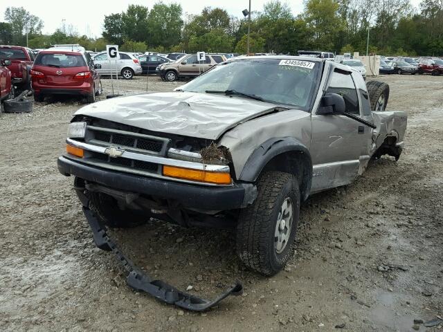 1GCCT19W3Y8236575 - 2000 CHEVROLET S TRUCK TAN photo 2