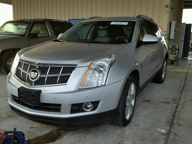 3GYFNEEY8BS618499 - 2011 CADILLAC SRX PERFOR SILVER photo 2