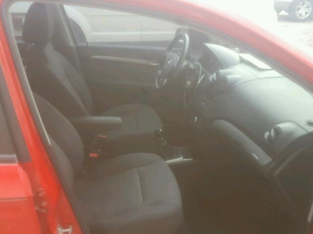 KL1TD56E59B335619 - 2009 CHEVROLET AVEO LS RED photo 5