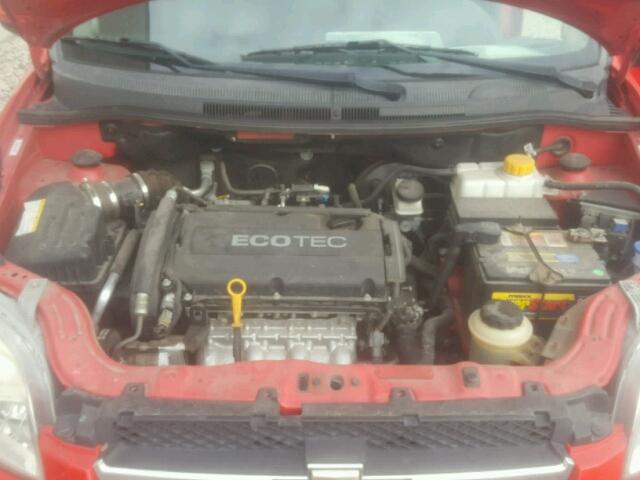 KL1TD56E59B335619 - 2009 CHEVROLET AVEO LS RED photo 7