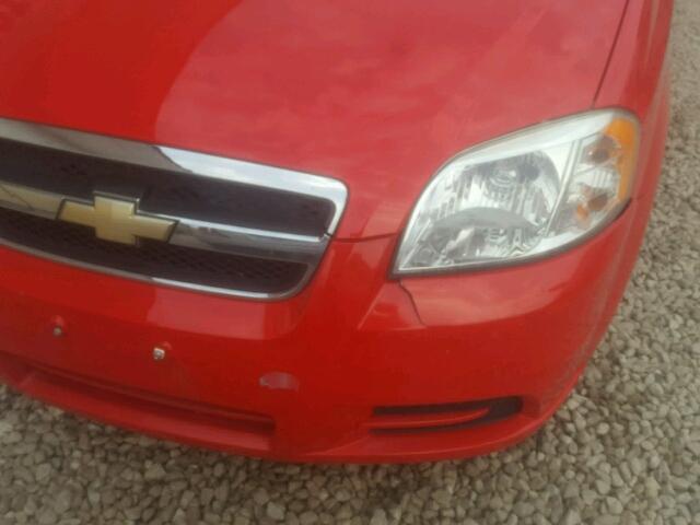 KL1TD56E59B335619 - 2009 CHEVROLET AVEO LS RED photo 9