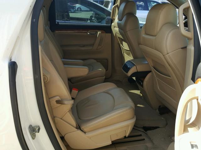 5GZER33728J172802 - 2008 SATURN OUTLOOK XR Ақ фото 6