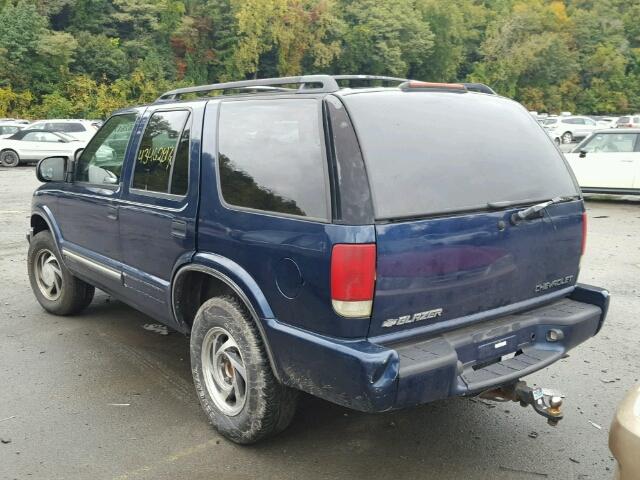 1GNDT13W11K247393 - 2001 CHEVROLET BLAZER BLUE photo 3